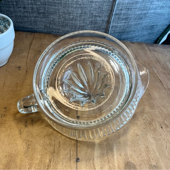 Vintage Large Footed Citrus Reamer Juicer
Clear Glass - Picture 2 of 3